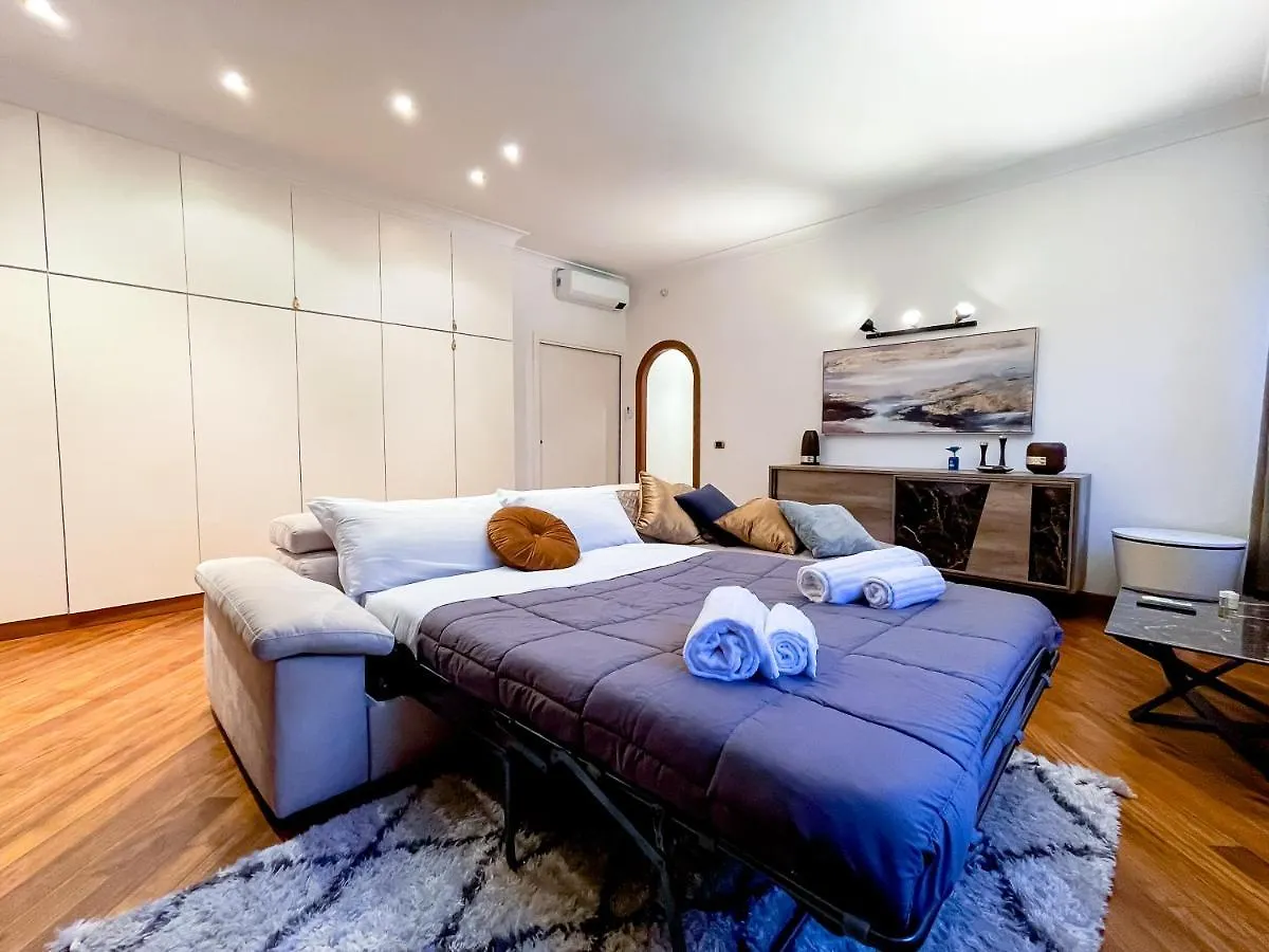 Apartment Piramide Luxury Suite Colosseum Rom
