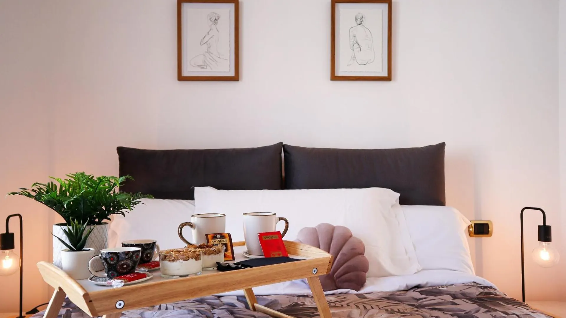 Piramide Luxury Suite Colosseum Řím Apartmán