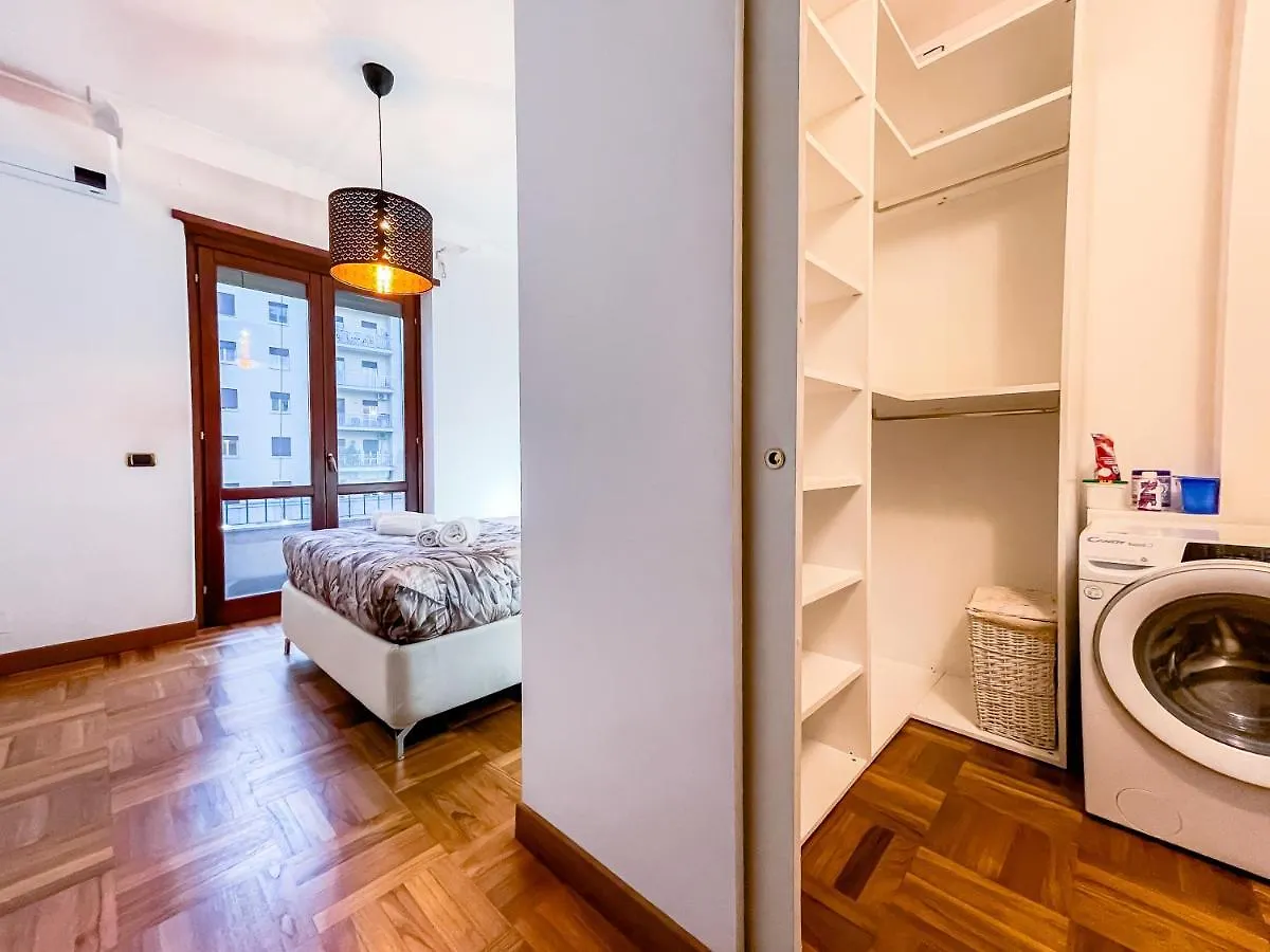 Apartment Piramide Luxury Suite Colosseum Rome