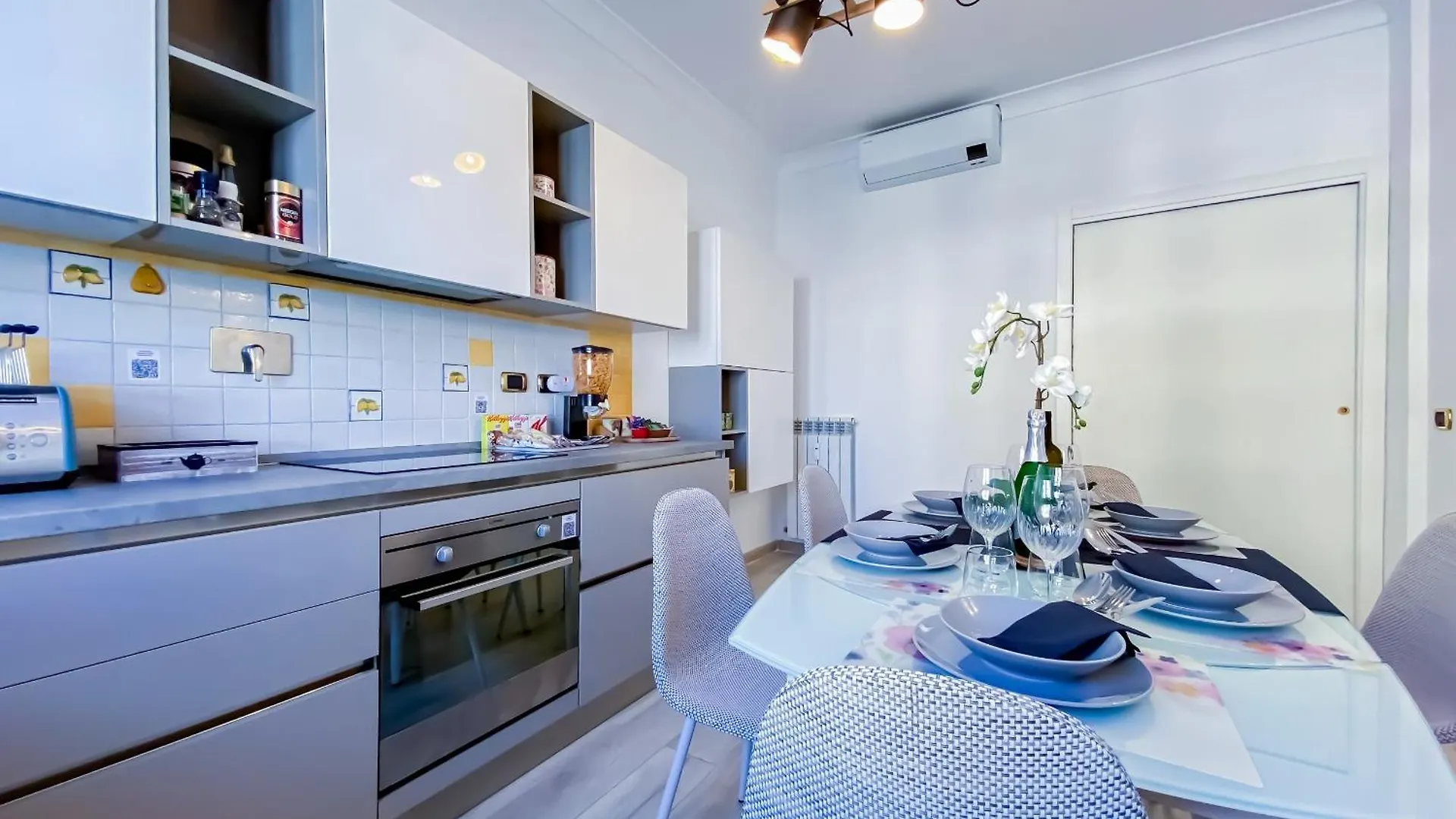 Apartment Piramide Luxury Suite Colosseum Rome Italy